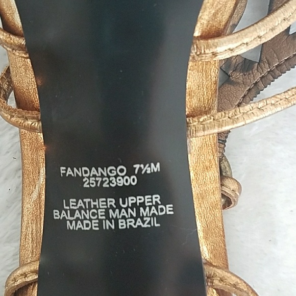 Carlos Santana gold heels.Like new. - Picture 8 of 8